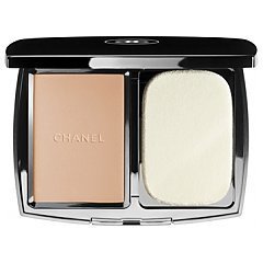 CHANEL Vitalumière Éclat Compact Douceur Lightweight Compact Makeup Radiance Softness and Comfort 1/1